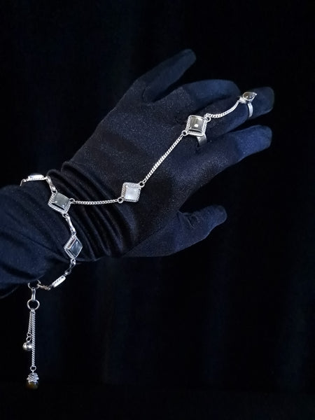 Ishtar Bracelet with Labradorites, Moonstone and Tiger Eye