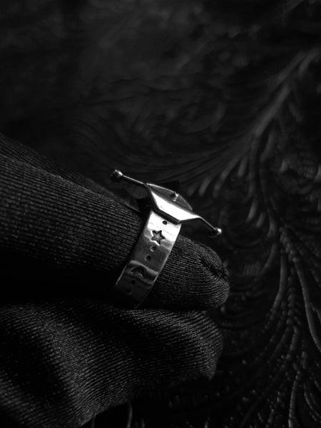 Bjorn Ring with Garnet