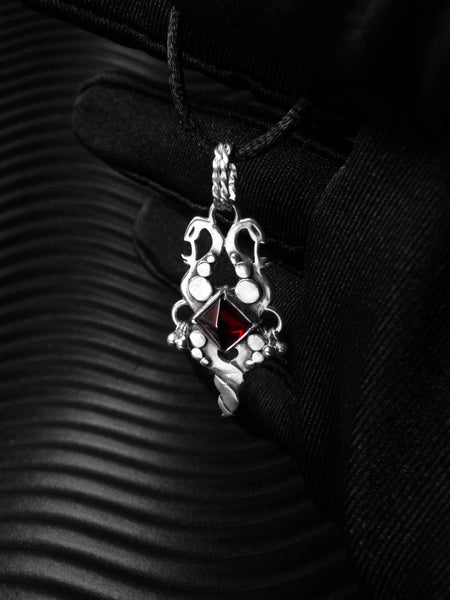 Serpenton Pendant with Pyramidal Garnet