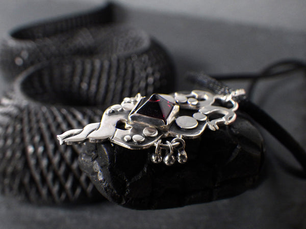 Serpenton Pendant with Pyramidal Garnet