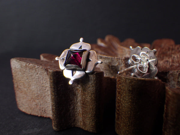 Zahra Stud Earrings with Garnet